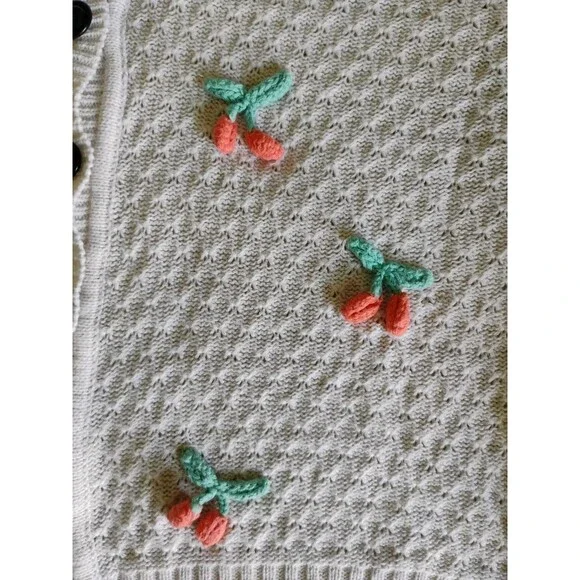 Women's Crochet Cherry Knit Cardigan Crop Cream Full Button Sz M VGC Adorable! - Picture 4 of 9